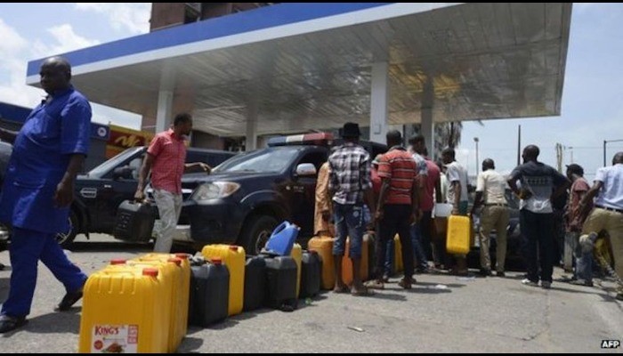 Fuel Scarcity Looms In Lagos As NUPENG Issues Strike Notice